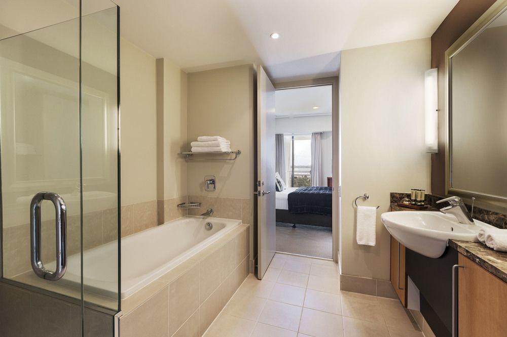 Hotel The Sebel Auckland Viaduct Harbour Exterior foto